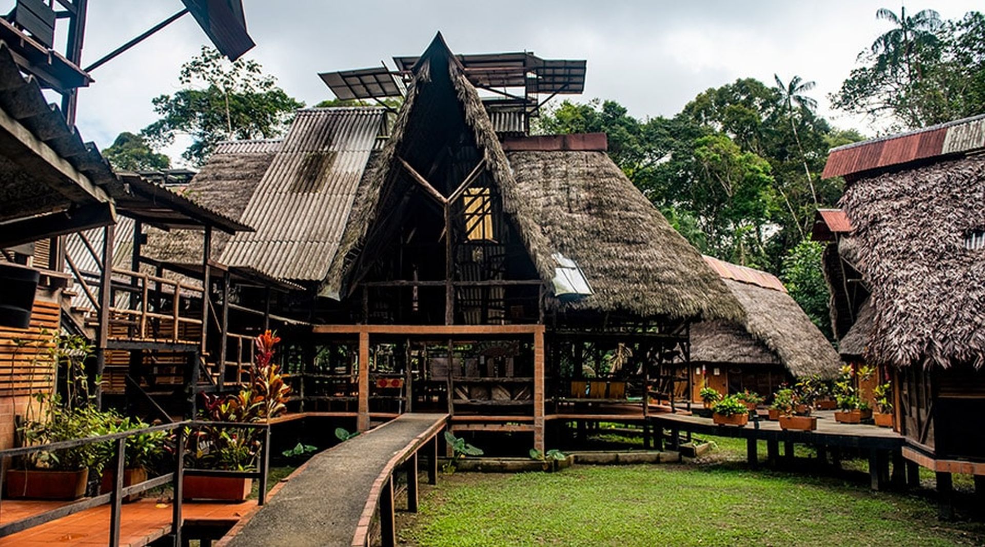 CUYABENO LODGE - Hotel Reviews (Cuyabeno Wildlife Reserve, Ecuador)