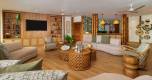 La_selva_lodge_living_room_2.jpg